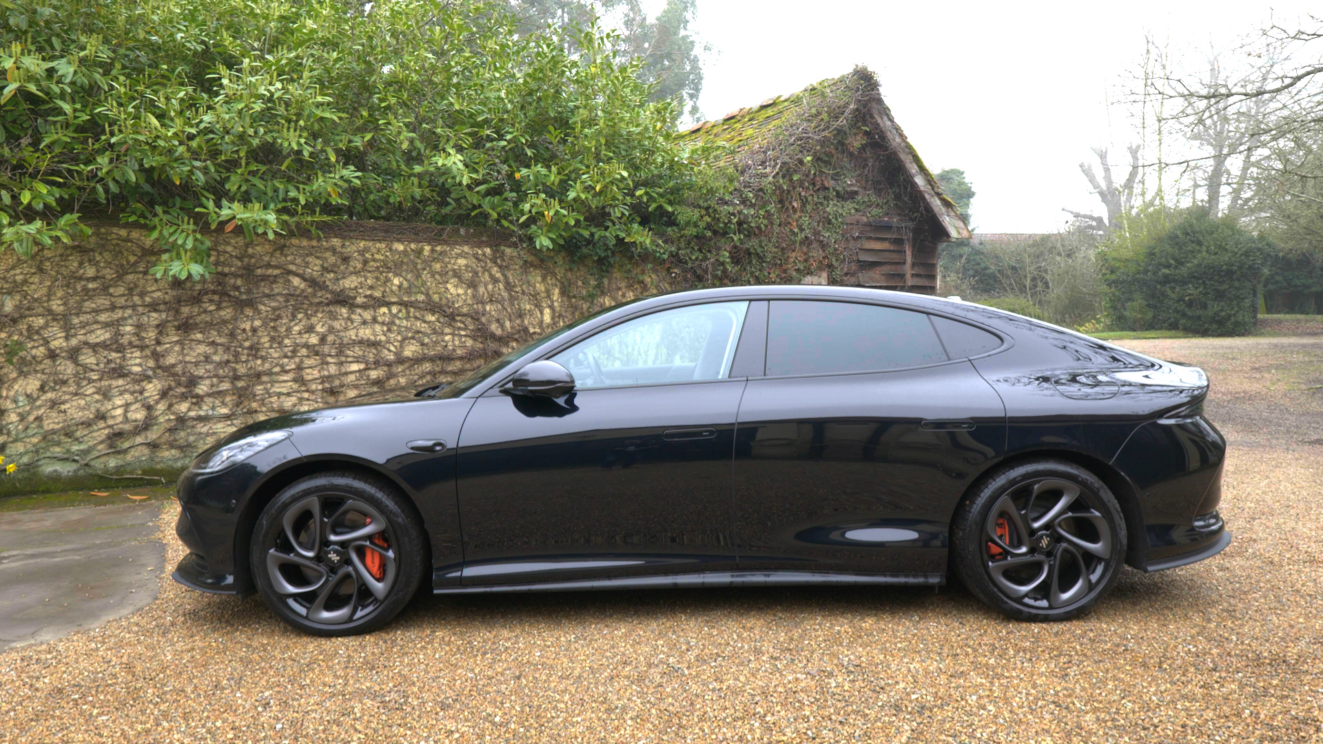 MG MOTOR UK IM5 ELECTRIC HATCHBACK 217kW Standard Range 75kWh 5dr Auto